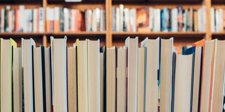 Which Famous Bookstore Has Cats? Find Out!