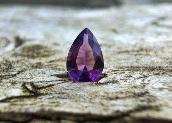 Are You a Gemstone Expert? Take the Quiz to Prove Your Rock Star Status!