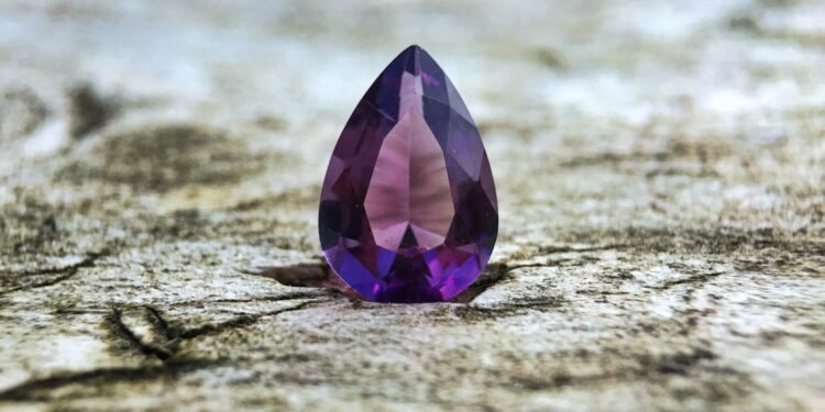 Are You a Gemstone Expert? Take the Quiz to Prove Your Rock Star Status!