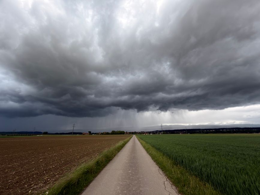 Top 10 Signs of an Approaching Storm