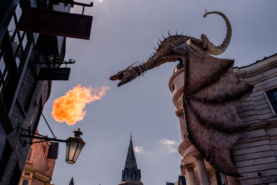 Top 10 Fantasy Series With the Best World Building
