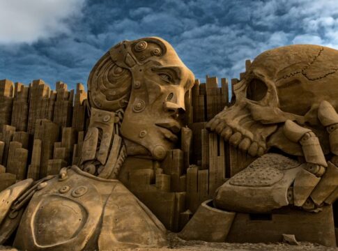 Top 10 Sculptures That Are Actually Made of Soft Materials