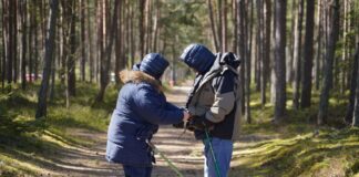 How to Treat Hypothermia When Medical Help is Far Away