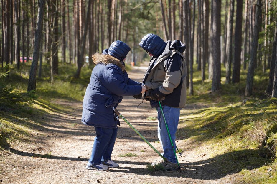How to Treat Hypothermia When Medical Help is Far Away